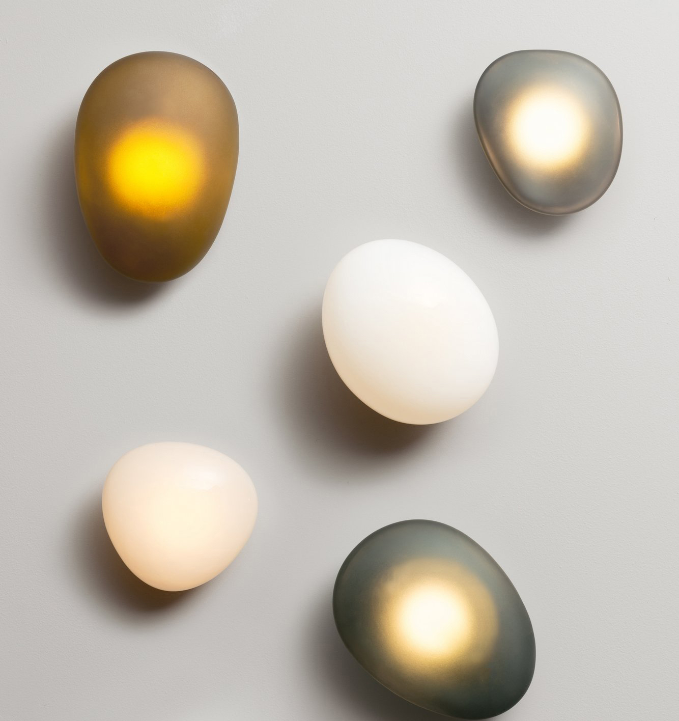 Pebble Wall Lamp